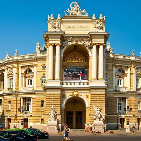 Hostel Berloga Odessa Exterior foto